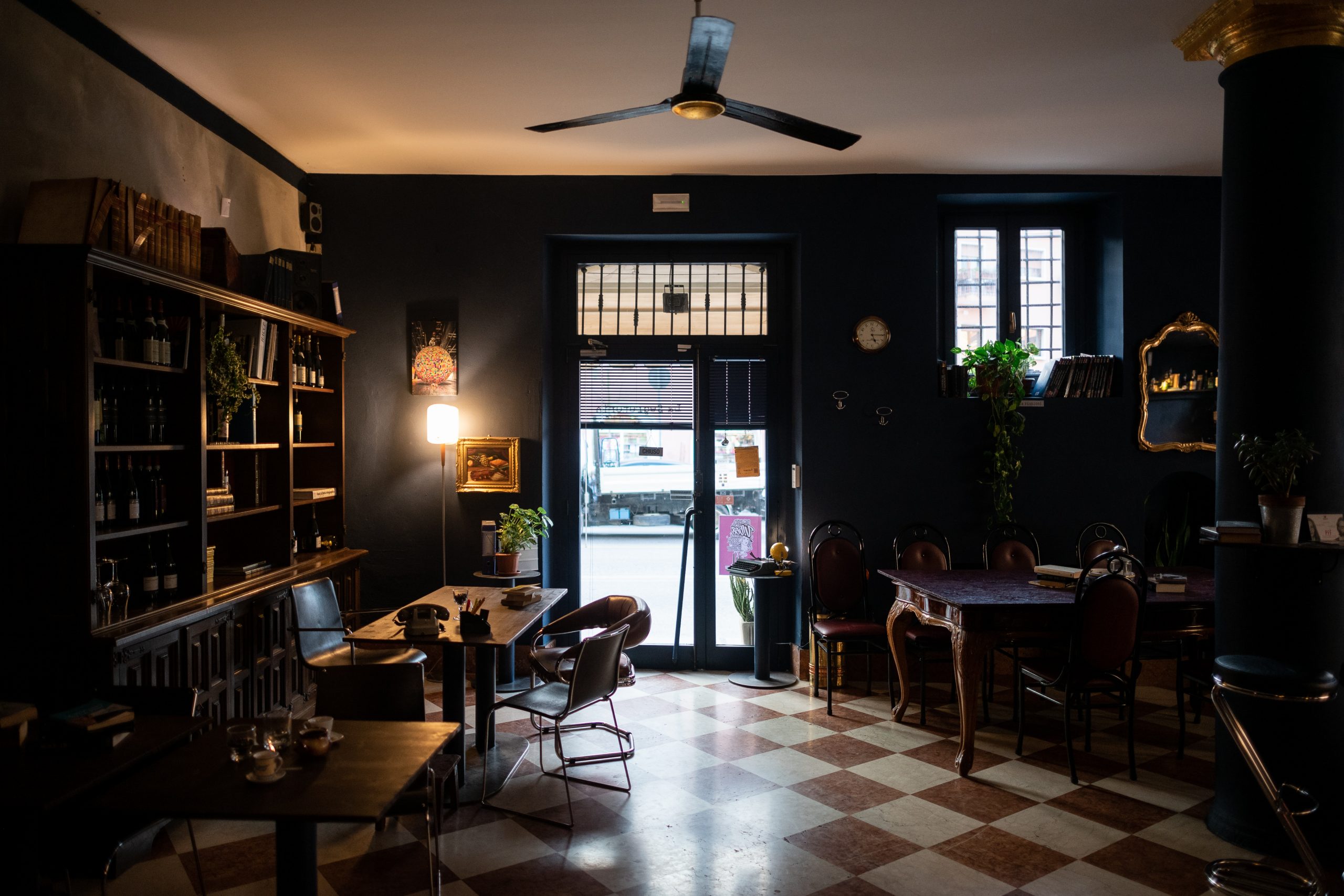 La Segretaria Cafe Verona - fotografia interni Vesta Interiors